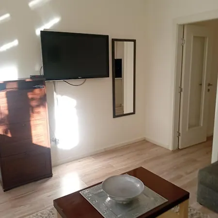 Senjak Residence, Near Waterfront