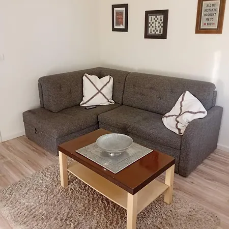 Senjak Residence, Near Waterfront